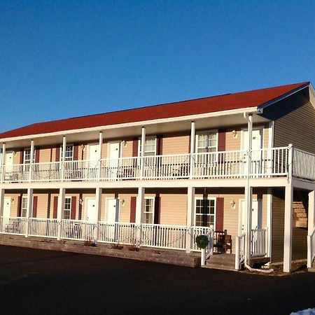 Airport Inn Fredericton Buitenkant foto