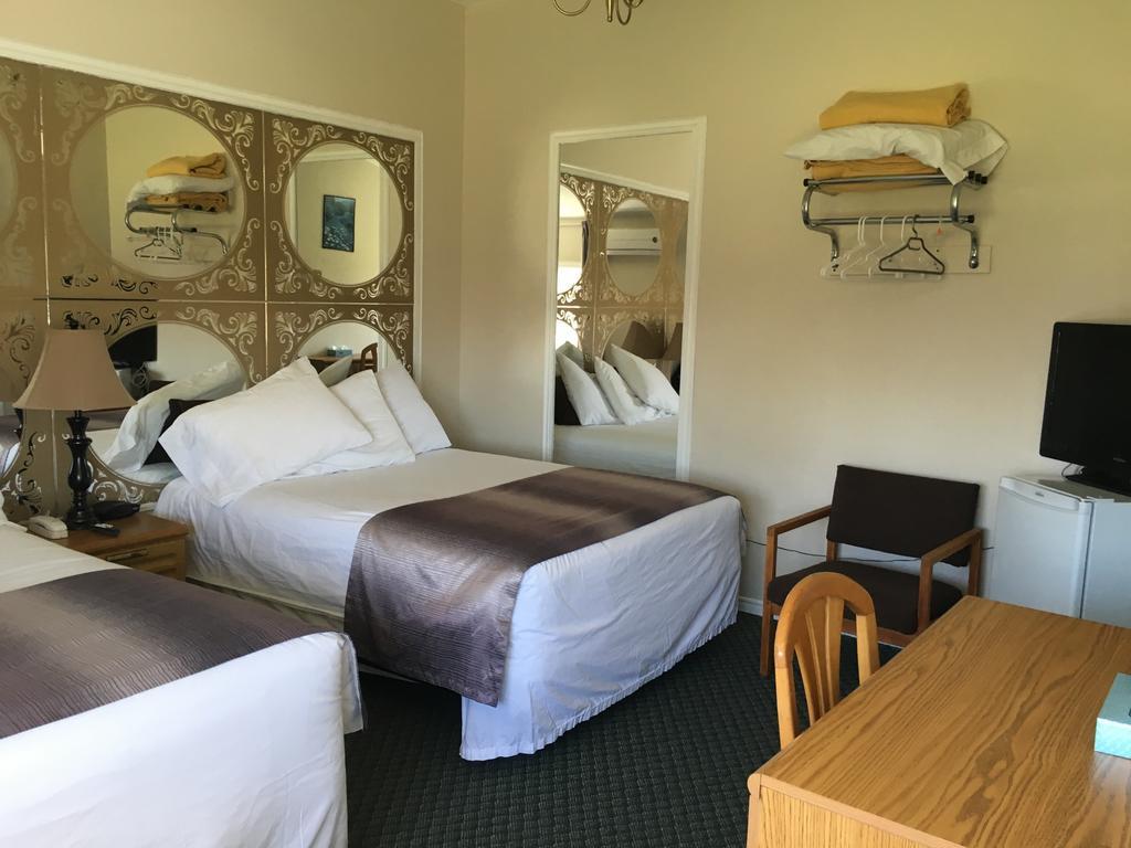 Airport Inn Fredericton Buitenkant foto