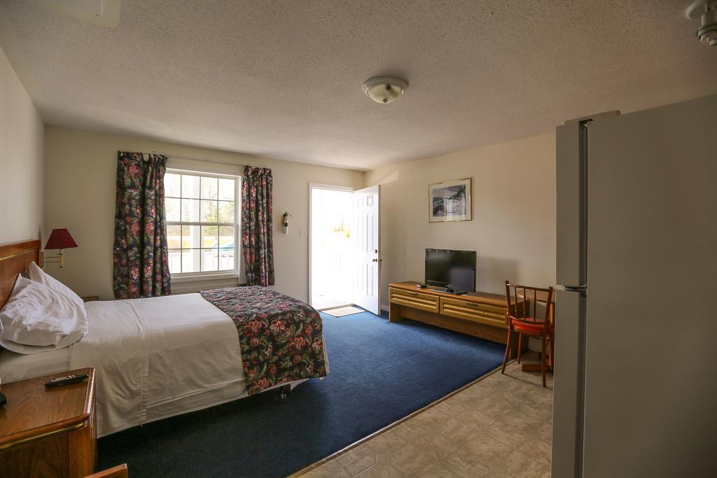 Airport Inn Fredericton Buitenkant foto